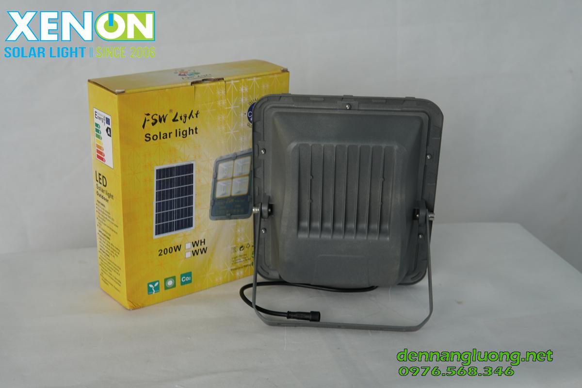 Đèn năng lượng mặt trời FSW 200W