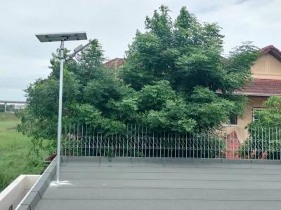 Đèn Năng Lượng Mặt Trời Thông Minh: Hơn Cả Chiếu Sáng, Đó Là Người Gác Đêm Không Ngủ