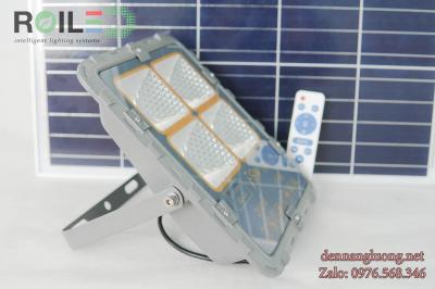 Đèn Pha Năng Lượng FSW P200W giá rẻ tấm pin rời