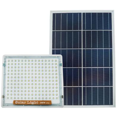 Đèn pha năng lượng mặt trời 200w cao cấp Roiled - RN200W