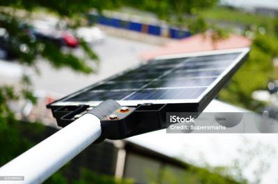 Thắp Sáng Tương Lai: Giải Pháp Đèn Năng Lượng Mặt Trời Cho Trường Học