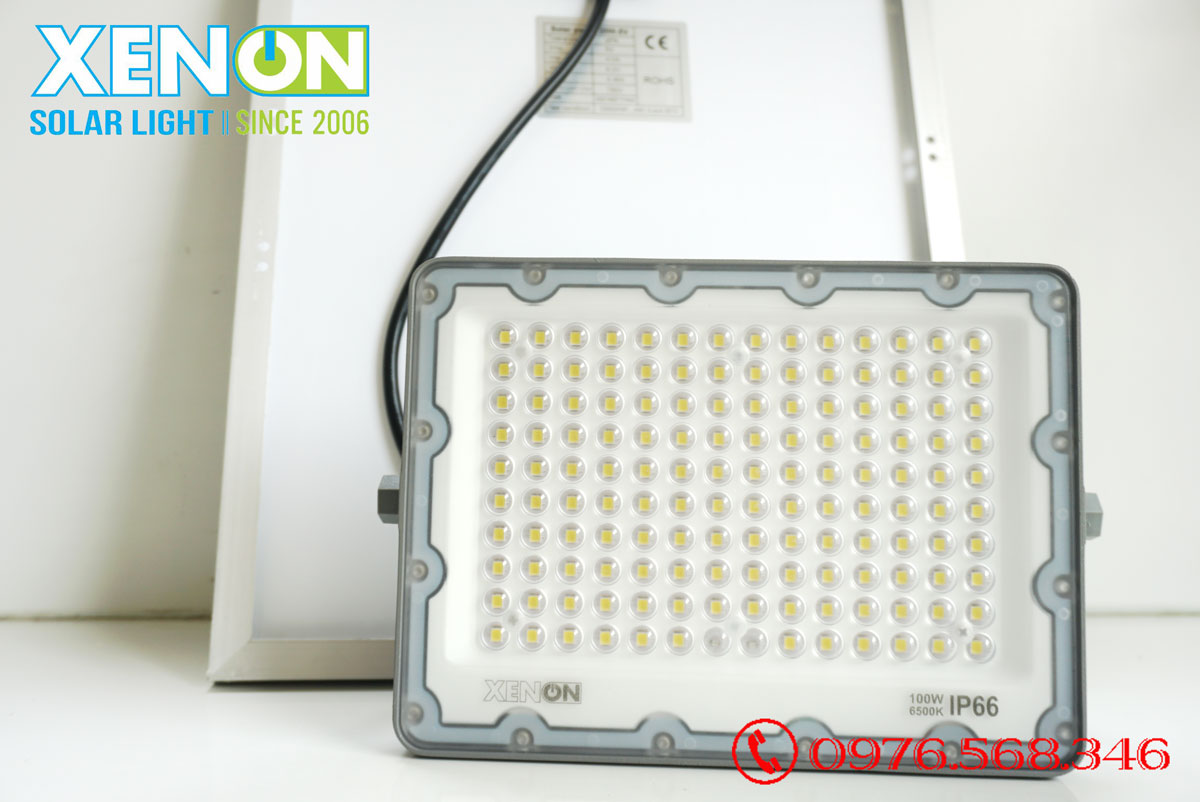 Đèn Pha Năng Lượng Mặt Trời 100W Xenon Deluxe - DL100W