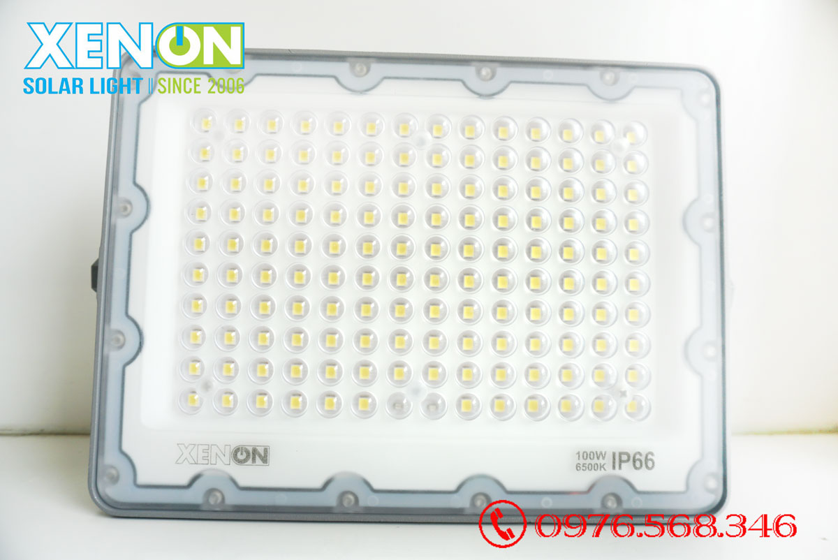 Đèn Pha Năng Lượng Mặt Trời 100W Xenon Deluxe - DL100W