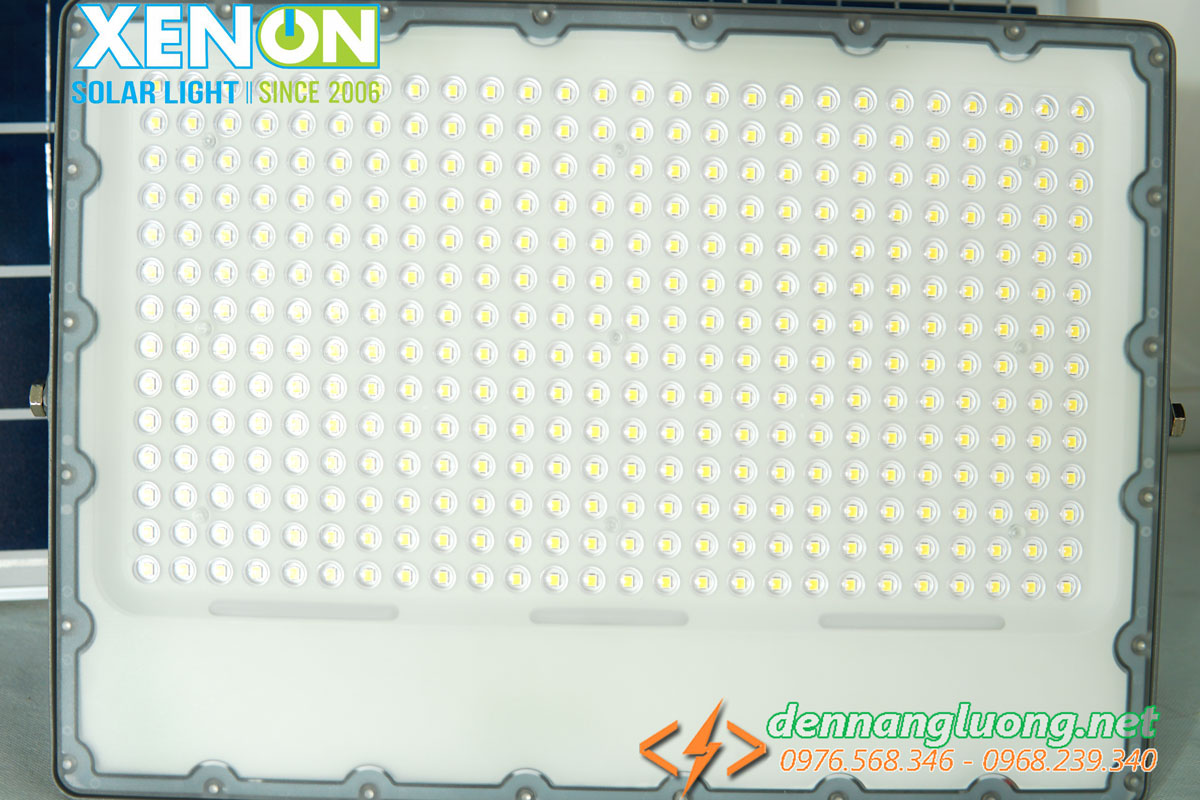Đèn pha led năng lượng mặt trời Xenon