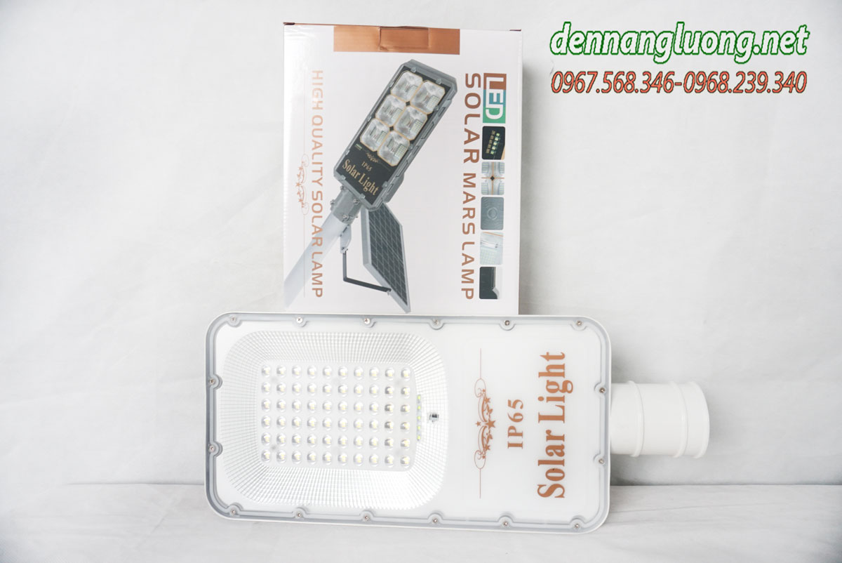 Đèn đường năng lượng mặt trời 200W siêu sáng Solarlight - E200