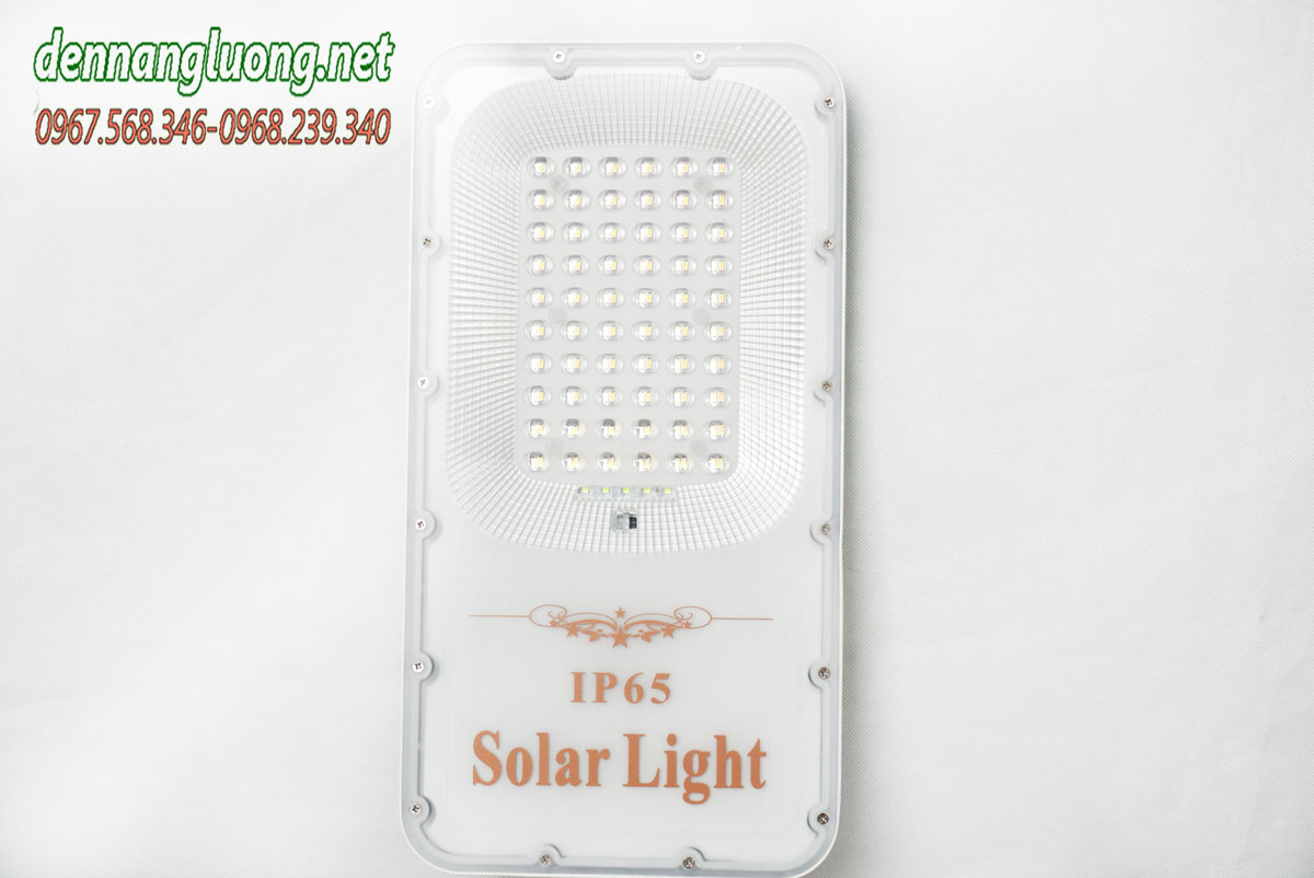 Đèn đường năng lượng mặt trời 300W siêu sáng Solarlight - E300