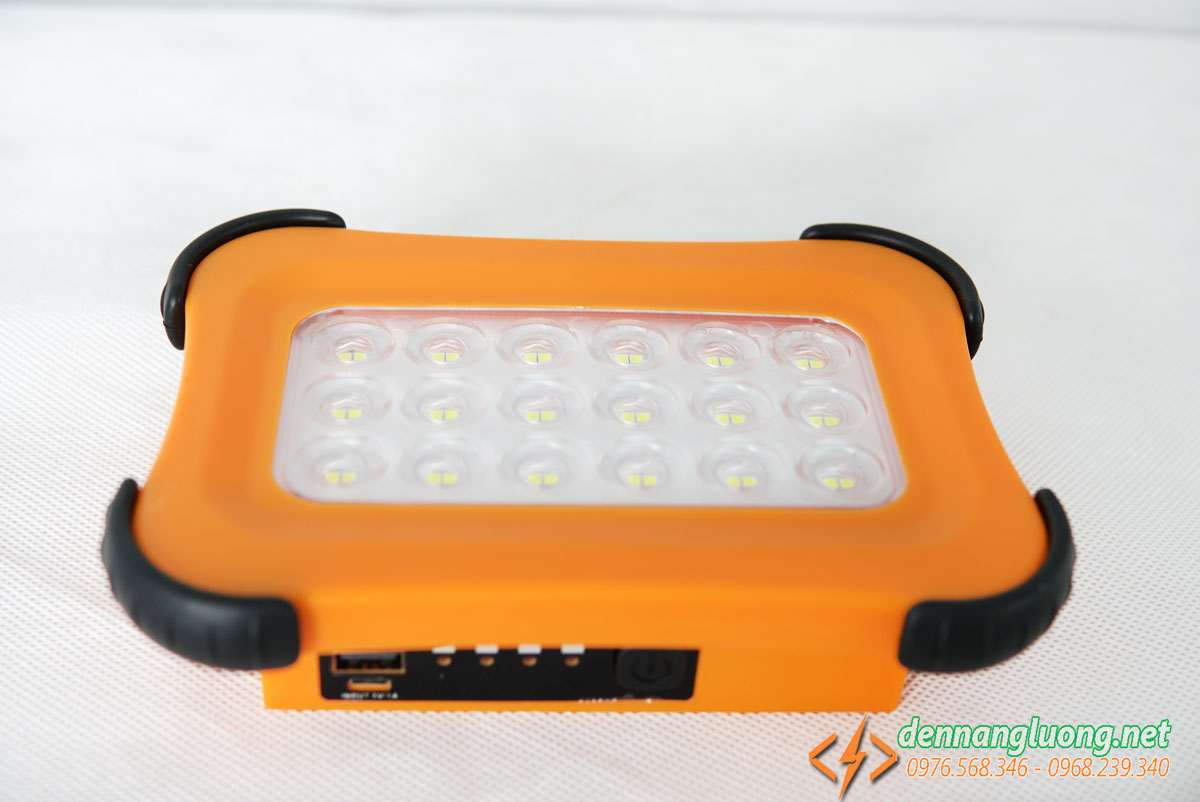 Đèn pha năng lượng mặt trời cầm tay 50W kết hợp pin dự phòng