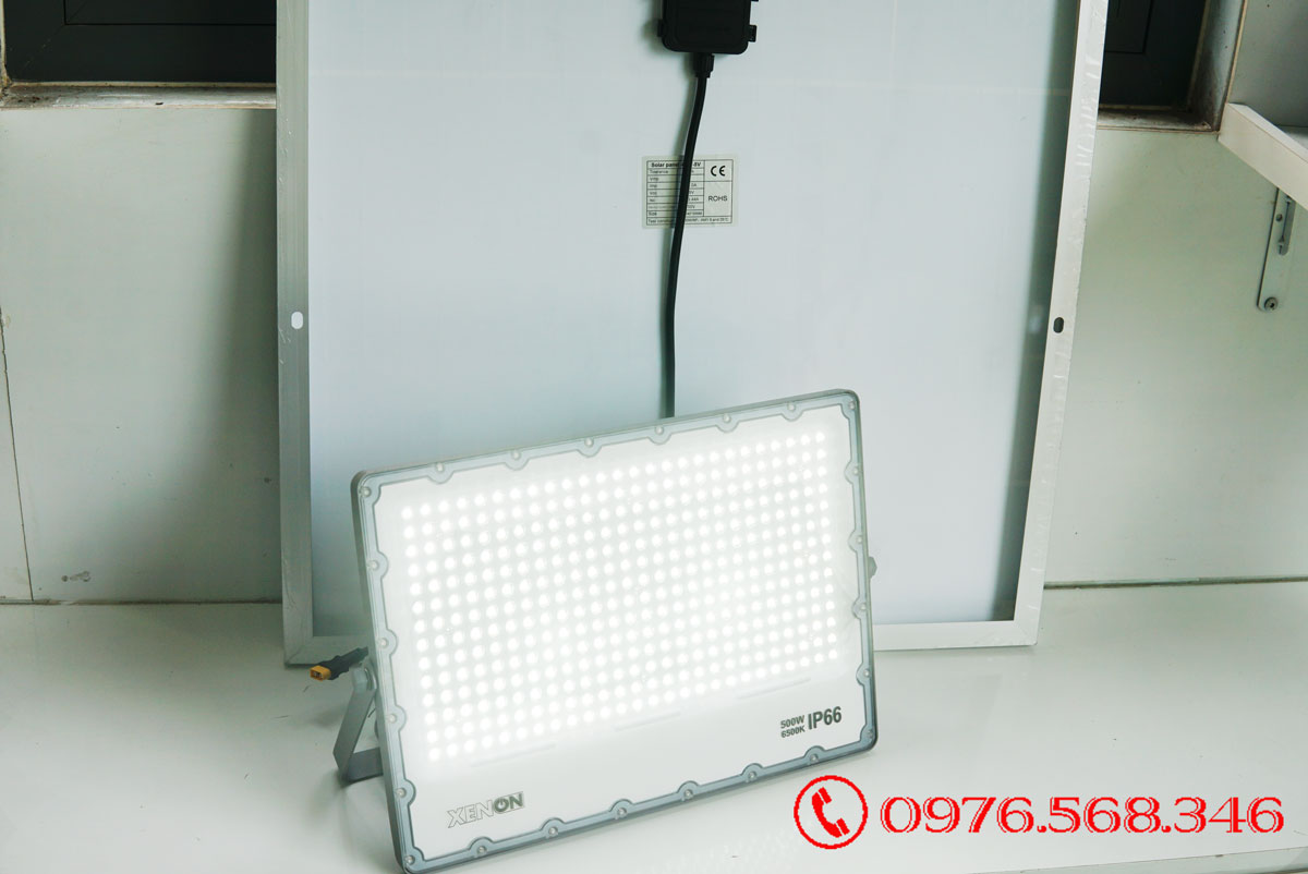 Đèn pha năng lượng mặt trời Xenon Deluxe DL500W