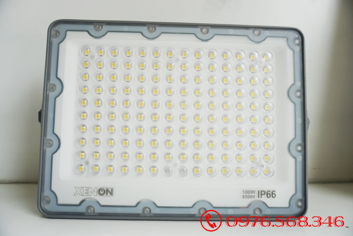 Đèn pha năng lượng mặt trời Xenon Deluxe DL100W