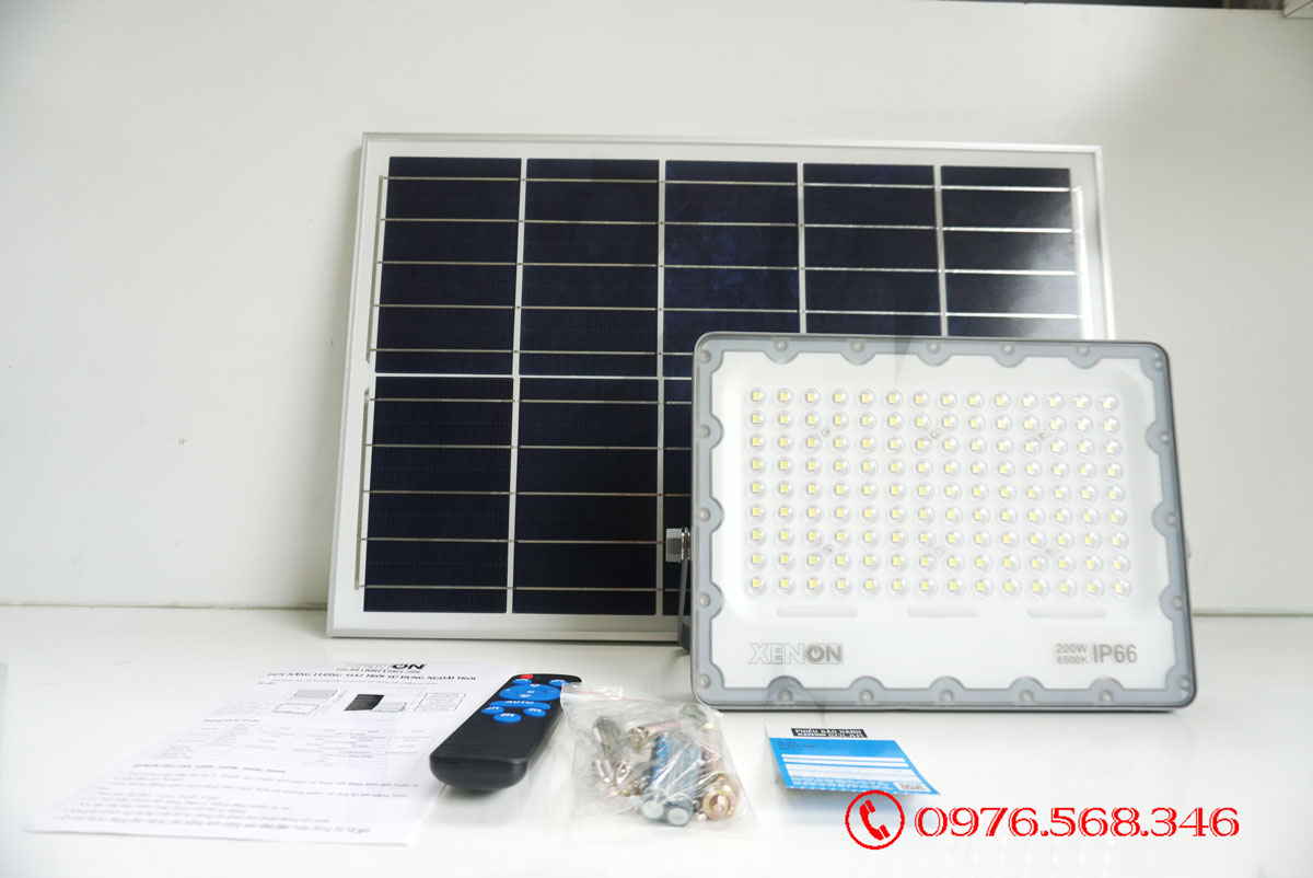 Đèn pha năng lượng mặt trời Xenon Deluxe DL200W Đèn pha năng lượng mặt trời Xenon Deluxe DL200W