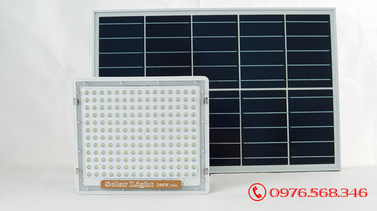 Đèn pha năng lượng mặt trời Roiled RN-200W