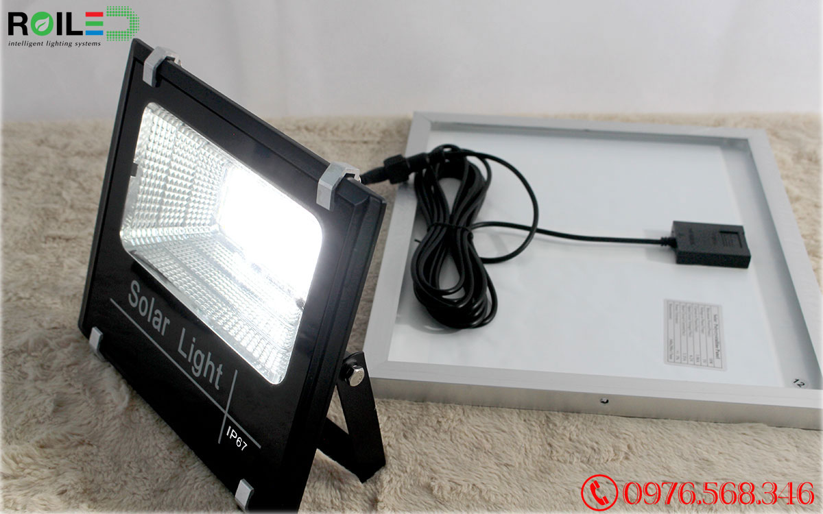 Đèn pha năng lượng mặt trời 60W giá rẻ Roiled - RP1-60W