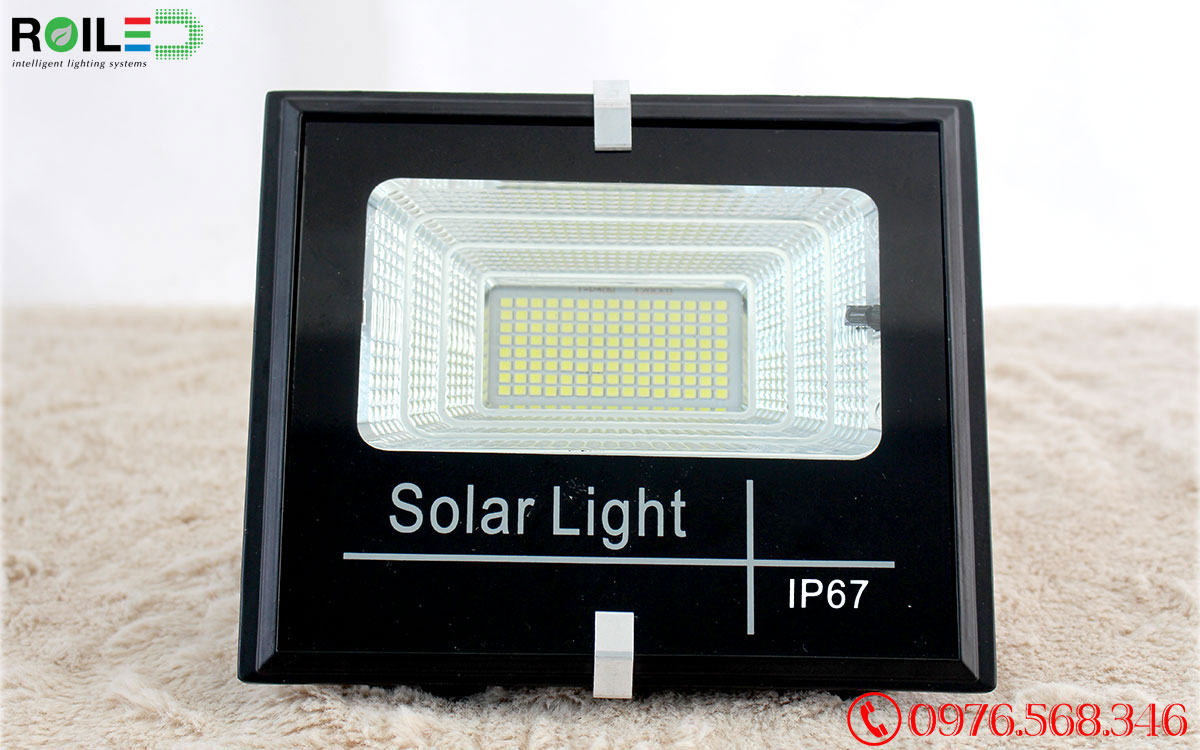Đèn pha năng lượng mặt trời 30W giá rẻ Roiled - RP1-30W