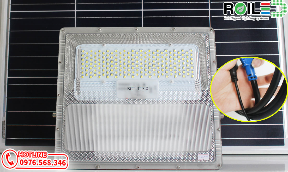 Đèn pha năng lượng mặt trời 500W cao cấp Roiled BCT 3.0