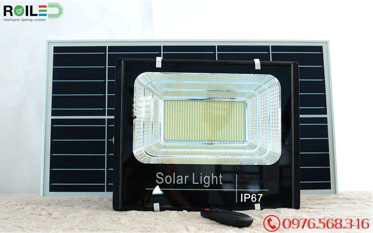 Đèn pha năng lượng mặt trời giá rẻ 300W Roiled - RP1-300W