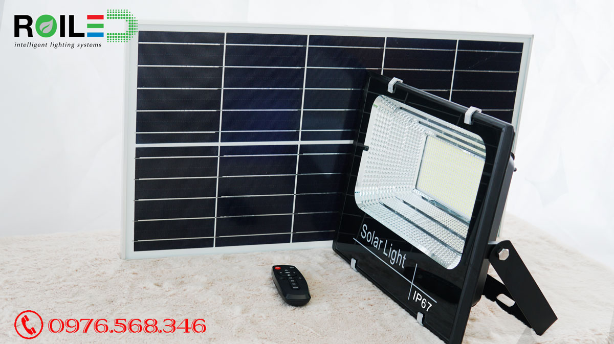 Đèn pha năng lượng mặt trời giá rẻ 300W Roiled - RP1-300W