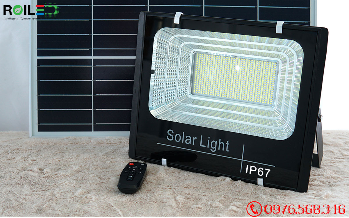 Đèn pha năng lượng mặt trời giá rẻ 300W Roiled - RP1-300W