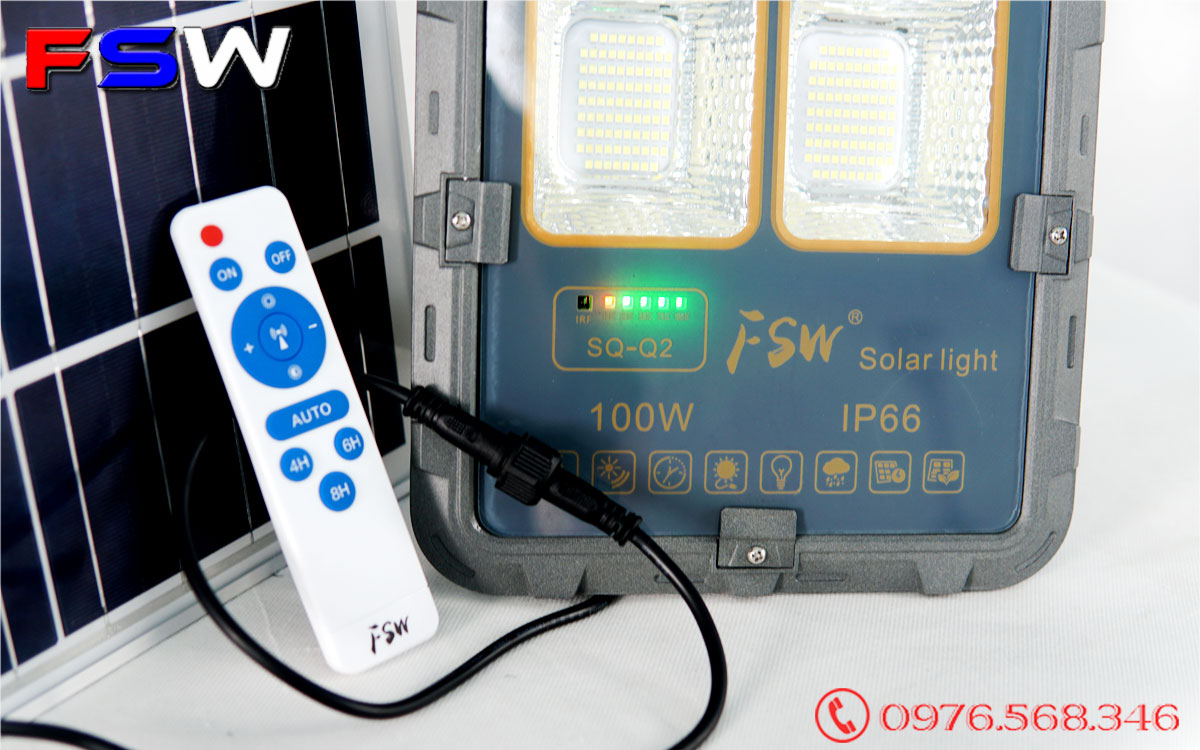 Đèn Pha Năng Lượng FSW P100W giá rẻ xài tấm pin rời