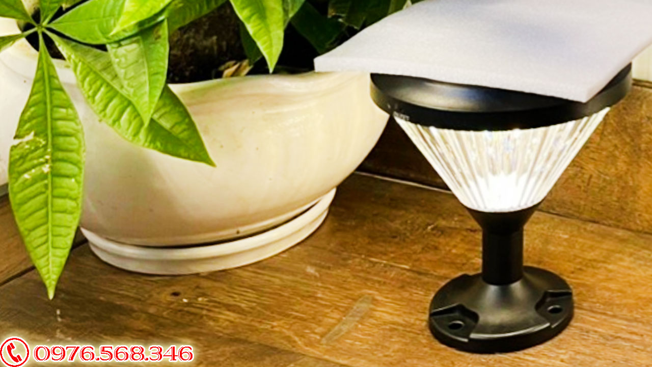 Đèn sân vườn, cổng rào năng lượng mặt trời cao cấp SV-001G