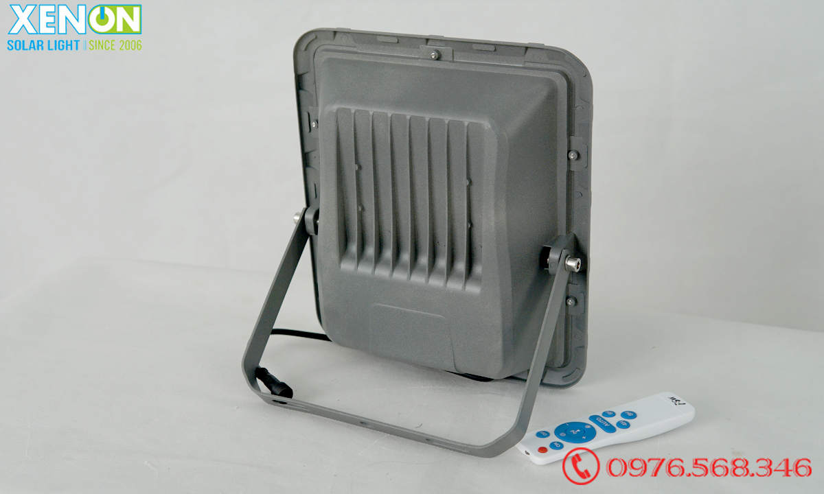 Đèn Solar Light FL200W| năng lượng mặt trời siêu sáng | FSW 2021