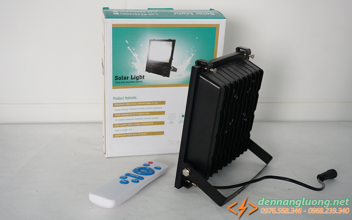 Đèn năng lượng mặt trời ánh sáng vàng, trắng, trung tính 30W Roiled - BM30W