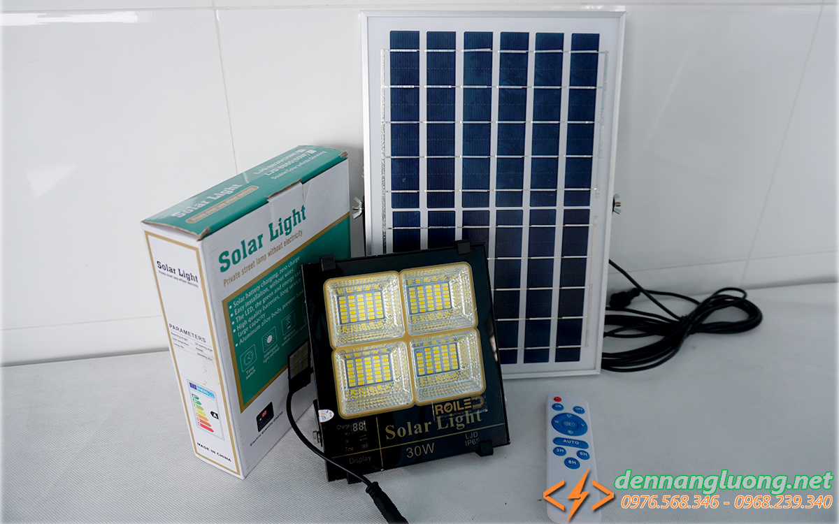 Đèn năng lượng mặt trời ánh sáng vàng, trắng, trung tính 30W Roiled - BM30W