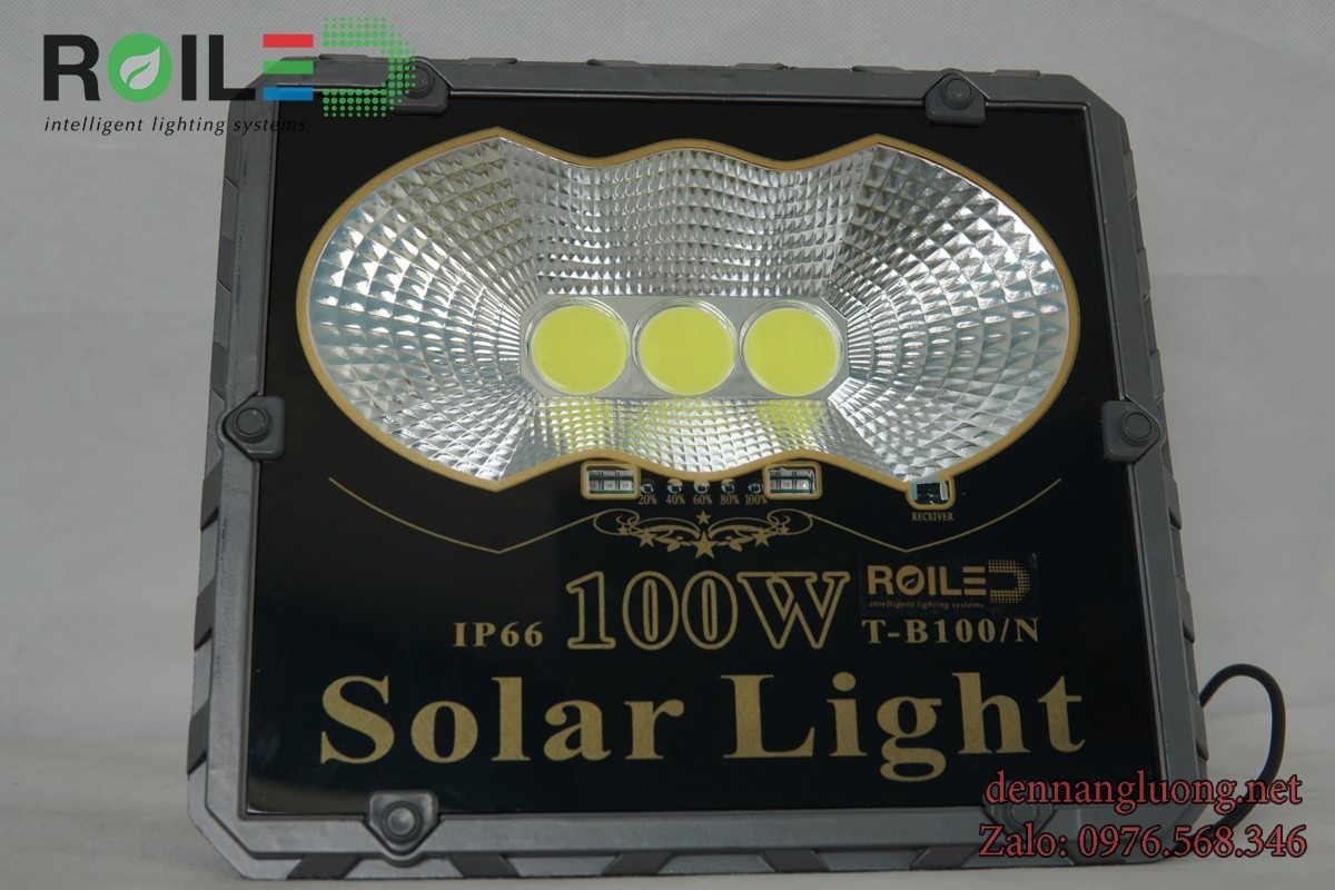 Đèn pha năng lượng mặt trời giá rẻ 100W Roiled - PC100W