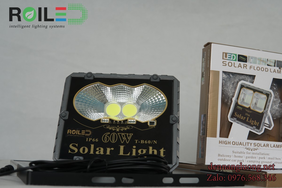 Đèn pha năng lượng mặt trời giá rẻ 60W Roiled - PC60W