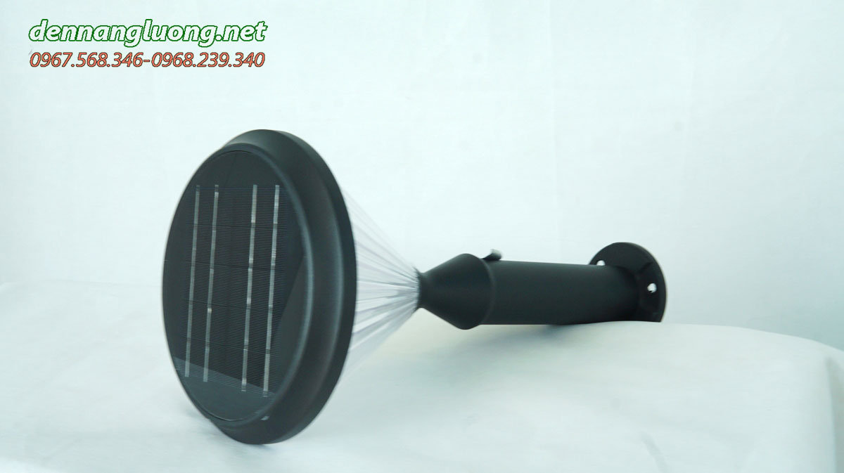 Đèn sân vườn năng lượng mặt trời Roiled